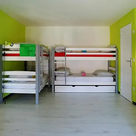 Vila De 5 Chambres Avec Piscine Privee Jardin Clos Et Wifi A *