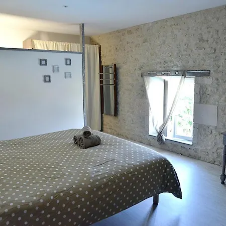 De 5 Chambres Avec Piscine Privee Jardin Clos Et Wifi A Vila