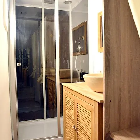 De 5 Chambres Avec Piscine Privee Jardin Clos Et Wifi A *